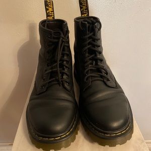 Dr. Martens | Awley